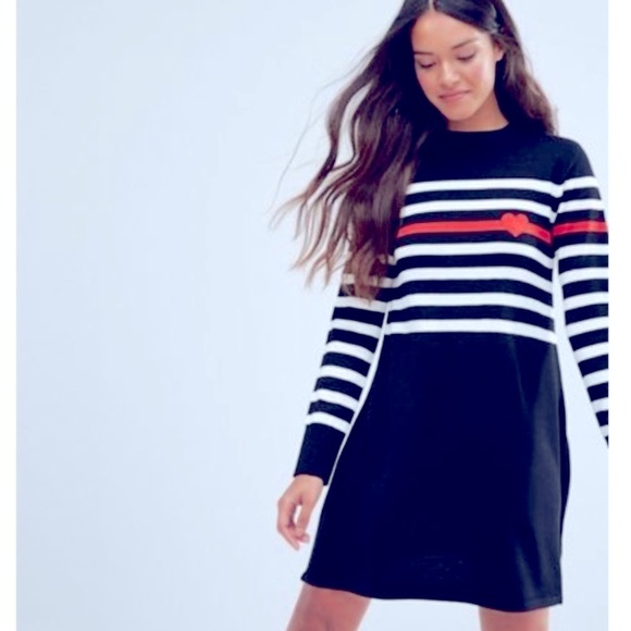 Very Demure ASOS Heart Sweater Dress SZ 4 - Picture 9 of 9